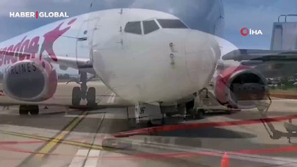 Gazipaşa Havalimanında lastiği patlayan yolcu uçağının yeni görüntüleri ortaya çıktı