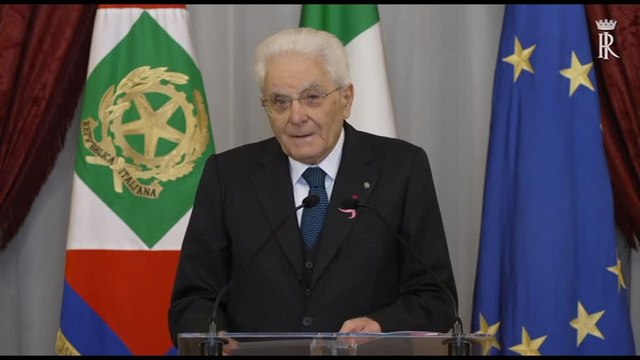 Mattarella: potenziare ricerca e terapie per il tumore al seno