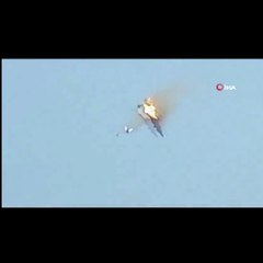 Bangladeş’te eğitim uçağı düştü! Ölü ve yaralı var