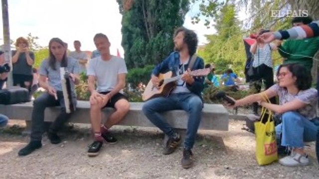 Las actuaciones de Vetusta Morla y Marwan en la acampada por Gaza de Madrid