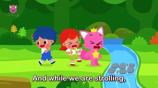 Let’s Play in the Woods- Outdoor Songs Spanish Nursery Rhymes in English Pinkfong