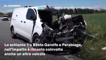 Incidente nel Milanese, furgone sbanda e si scontra contro un camion: morto 30enne