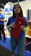 Un tabouret d’appoint ultra compact et design  stooly (Note : Cette vidéo enregistrée à la Foire de Paris ne fait l’objet d’aucune contrepartie)