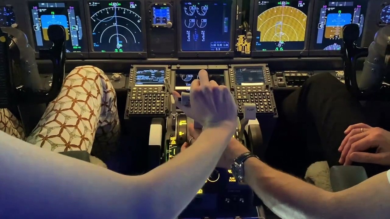 Watch as we try out the new flight simulator at Luton airport