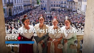 Le peuple d'Arles tient sa nouvelle reine