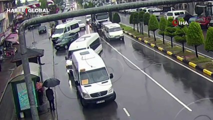 Trabzon'da dolmuşçu ve öğrenci kavgasının başlama görüntüleri ortaya çıktı!