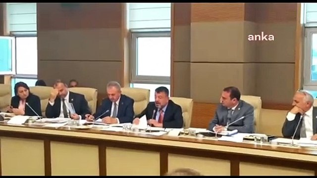CHP’li Ağbaba ile AKP’li Varank arasında ‘şatafat’ tartışması: Fatih Sultan Mehmet kıskanır