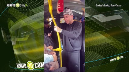 Ryan Castro volvió a cantar buses