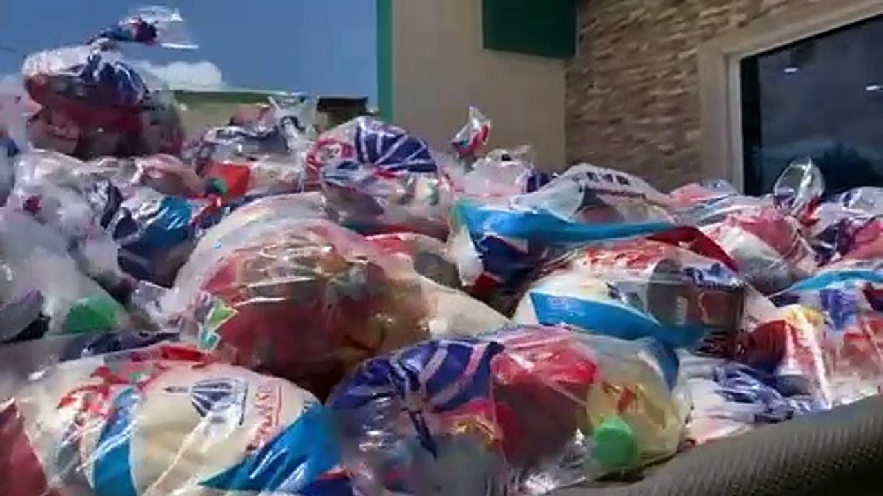 Ministro Igor Rodríguez visita 5 provincias en alerta roja; entrega ayudas a familias afectadas por las lluvias