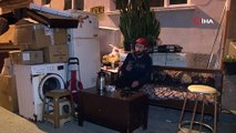 Tahliye kararıyla evden atılan Çolak ailesi 2 gündür sokakta yaşıyor