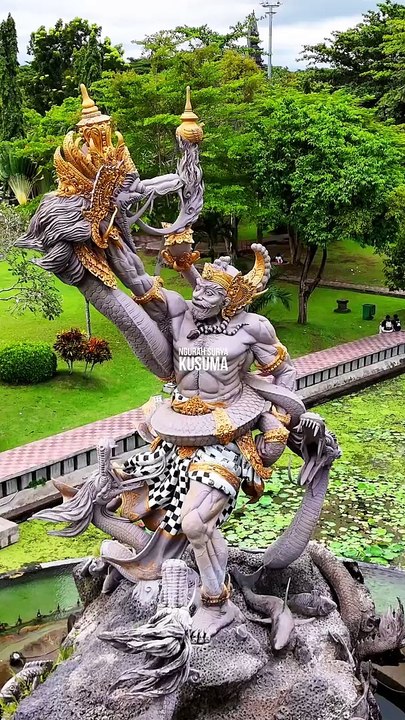 Cerita Dibalik Patung Bima Sakti di Taman Kota Pecangakan, Jembrana, Bali. Kamu Sudah Pernah Kesini?  #BimaSakti #PatungBima #PatungBimaSakti #Jembrana #Bali
