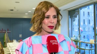Agatha Ruiz de la Prada sale en defensa de la Reina Letizia por ir en zapatillas