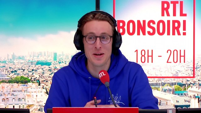Les experts foot de la rédaction Eric Silvestro et Carine Galli accompagnés par Hugo Amelin envoyé spécial en Italie sont les invités de RTL Bonsoir