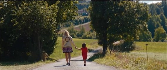 Extrait de la mini série Aurore de Laetitia Masson (2018)