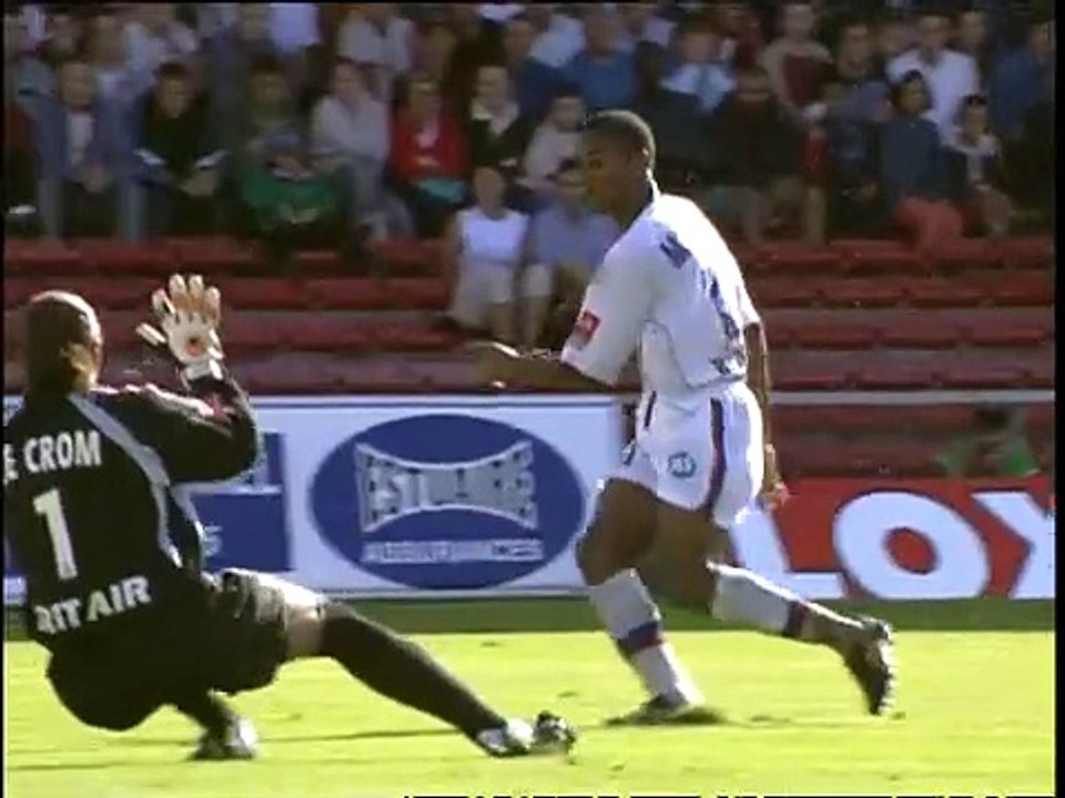 2003-04  - J5 - EAG-LYON 2-0
