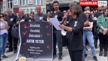 Artvin'de Eğitim Sen Üyeleri Şiddeti Protesto Etti