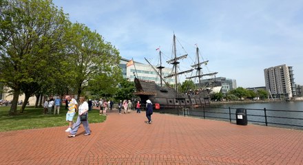Spanish galleon visits Cardiff Bay