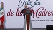 AMLO lleva serenata con mariachi para celebrar Día de las Madres en La Mañanera