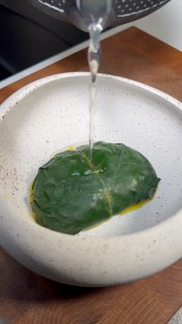 FOIE GRAS EN ROBE D’EPINARD ET AGRUMES #cuisine #recette #foiegras #escalope #epinard #spinach #agrumes #recipe #recipes #dashi #bouillon #food #chef
