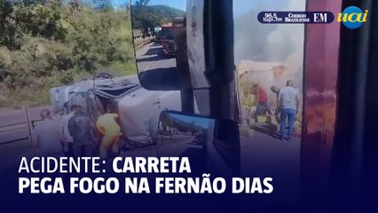 Carreta pega fogo ao tombar com palitos de fósforo na Fernão Dias