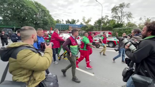 Heridos por choque de trenes son atendidos