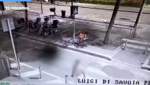 Milano, poliziotto spara a un giovane che lancia pietre con una fionda