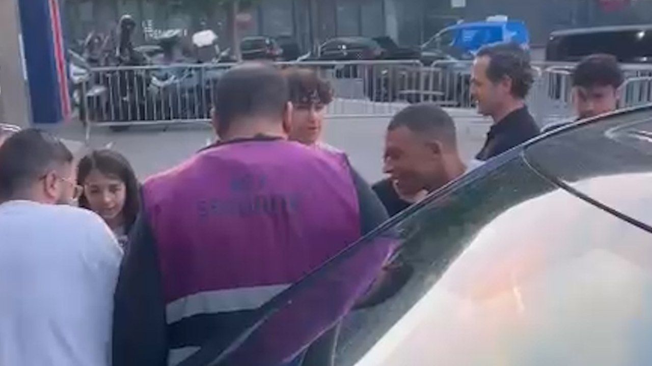 PSG : Kylian Mbappé présent à un barbecue avec...