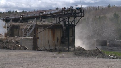 Émanation de la charbonnerie à Saint-Mathieu-de-Rioux : renforcement de la surveillance par le ministère de l'Environnement