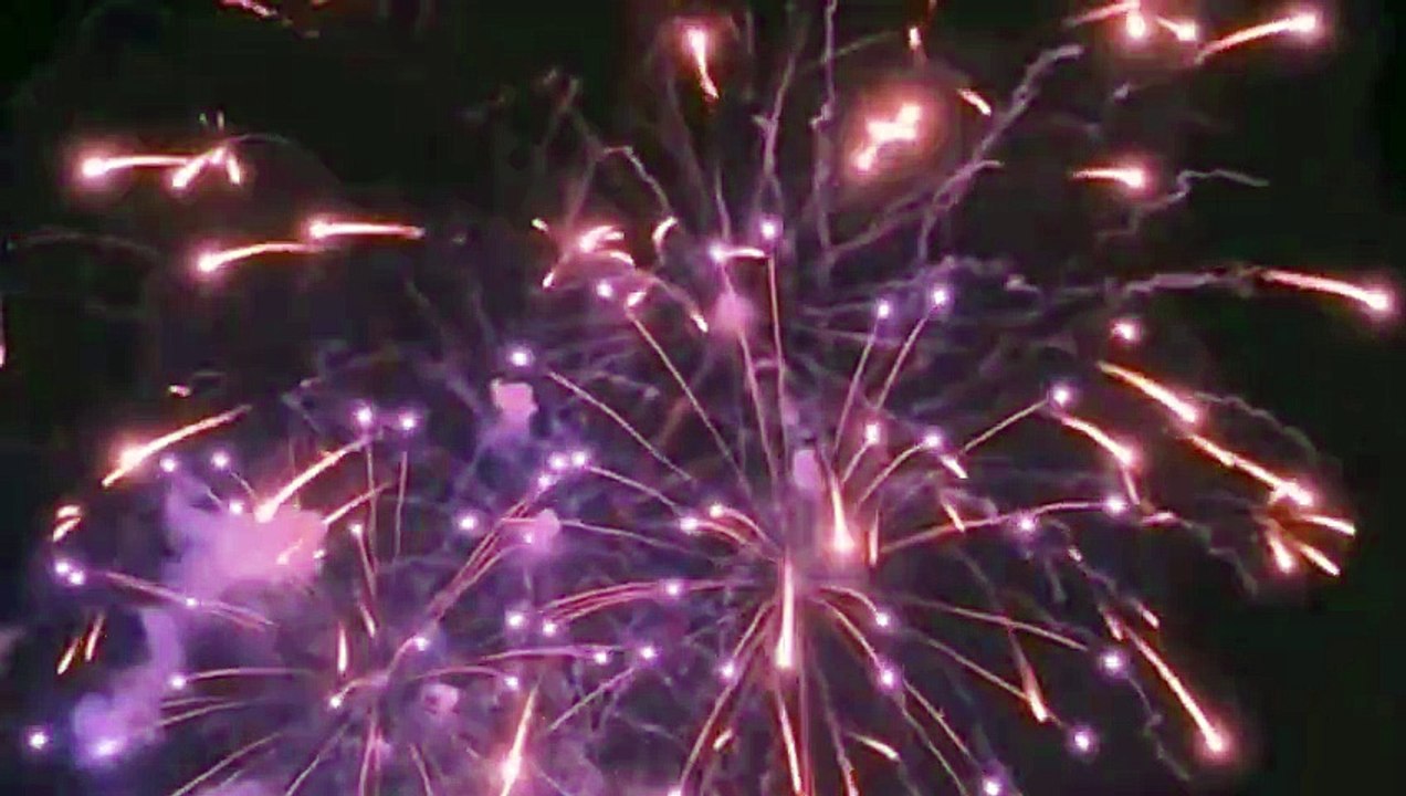FIREWORKS GREEN SCREEN
