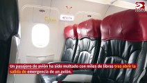 Hombre abre la puerta de emergencia de un avión para 'tomar el aire'
