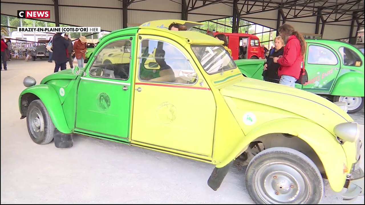 Côte-d’Or : les amateurs de 2CV, voiture emblématique, se réunissent