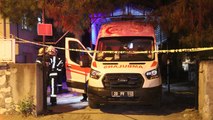Ambulansta oksijen tüpü alev aldı, sağlıkçılar yandı