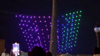 El increíble espectáculo de drones en Badalona