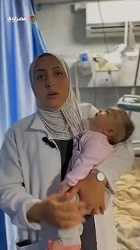 بعد 8 ساعات من البحث.. طفلة رضيعة هي الناجية الوحيدة من عائلتها بعد قصف منزلهم في شمال غزة