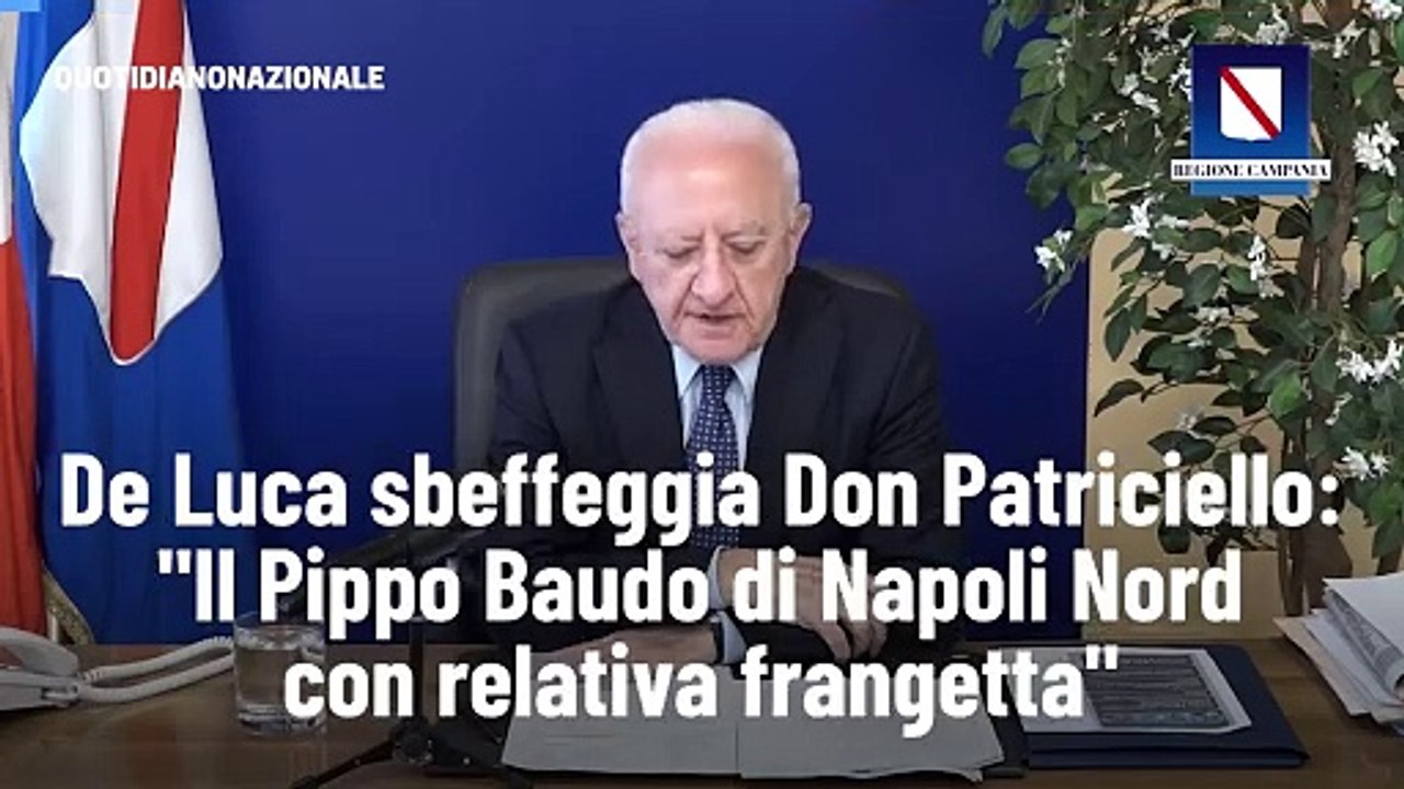 De Luca sbeffeggia Don Patriciello: "Il Pippo Baudo di Napoli Nord con relativa frangetta"