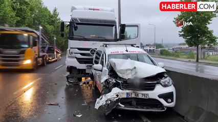 2 tır ve hafif ticari araç çarpıştı: 1 yaralı