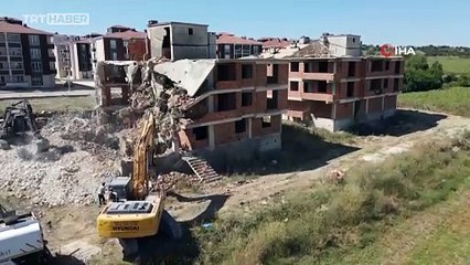 Kendi inşaatını şikayet eden müteahhit ceza aldı