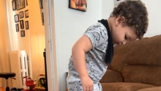 2 y/o boy's unreal 'balance' game speaks volumes about his fearlessness