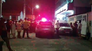 Três homens são mortos em frente a mercadinho em Feira de Santana