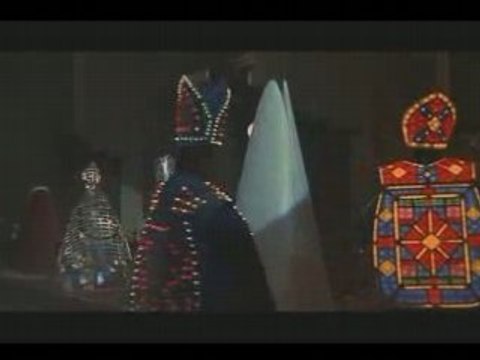 Sfilata di moda ecclesiastica