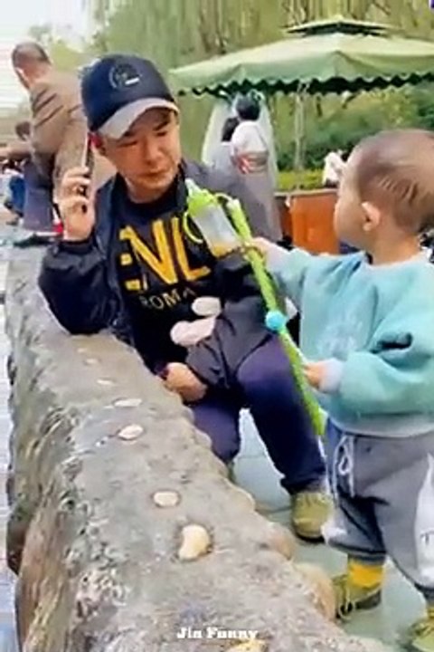 Best_Funny_Videos_-_Challenge_Do_Not_Laugh__Best_Funny_Videos__-_Try_to_Not_Laugh_#180(240p)