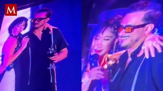 Susana Zabaleta y Ricardo Pérez de la Cotorrisa se besan en pleno concierto
