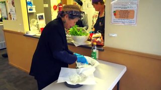 Community program teaches people how to cook affordable food