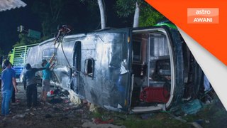 Bas terbalik di Jawa Barat ragut 11 nyawa, puluhan cedera