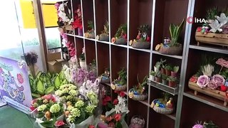 Deprem bölgesindeki anneler için başlatılan ‘Askıda Çiçek’ uygulamasına Türkiye’nin dört bir yanından destek geldi
