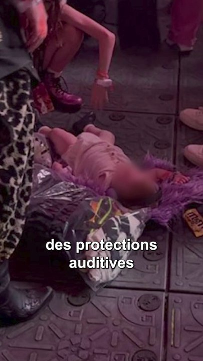 Un bébé par terre fait polémique au concert de Taylor Swift à Paris