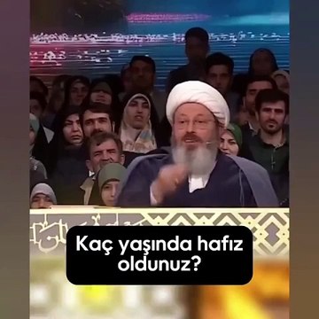 Böylesi ne duyuldu ne görüldü! Her soruya ayetle cevap verdi.
