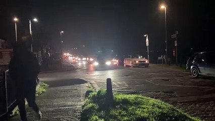 Traffic on The Leas, Minster, to see the Northern Lights. Video: John Nurden