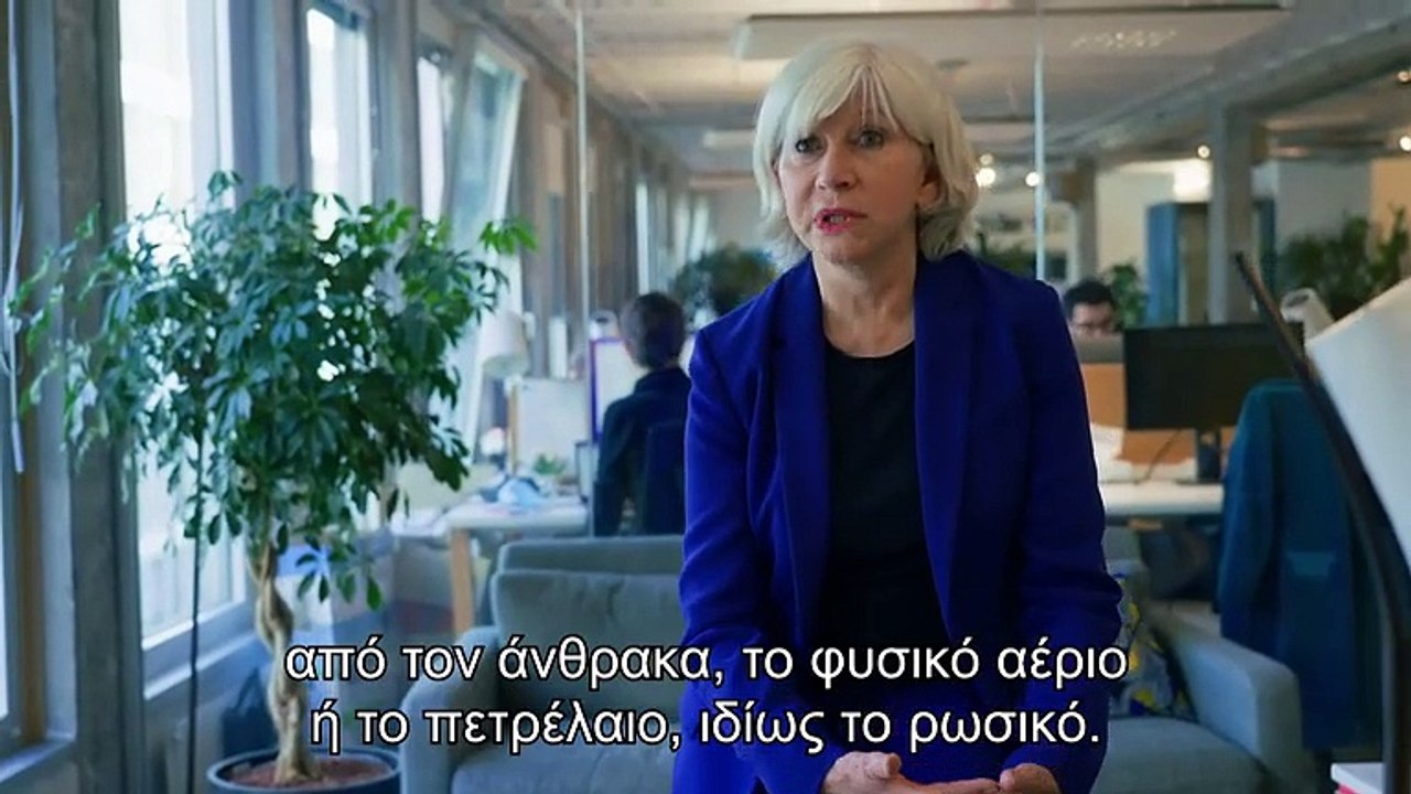 Europe at a Crossroads - europe-oi-6-prokleseis-1 - 432p
