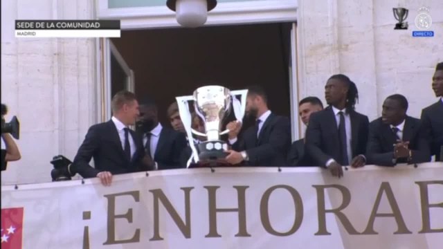 Todas las declaraciones jugadores en el balcón de la Puerta del Sol